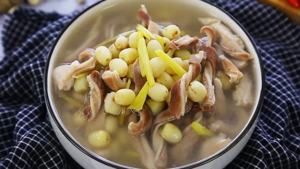 5 tác dụng kỳ diệu của hạt sen với sức khỏe không phải ai cũng biết, mách nhỏ bạn thời điểm ăn hạt sen tốt nhất trong ngày-4