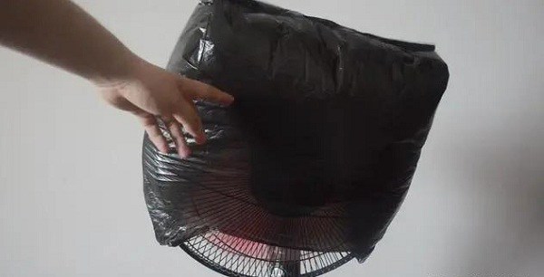 Cách vệ sinh quạt không cần dùng nước hay tháo khung, sau 10 phút là sạch sẽ không còn bụi-4