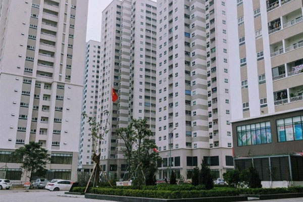 Chiến sĩ công an đỡ đẻ cho sản phụ trở dạ ngay bên đường-3