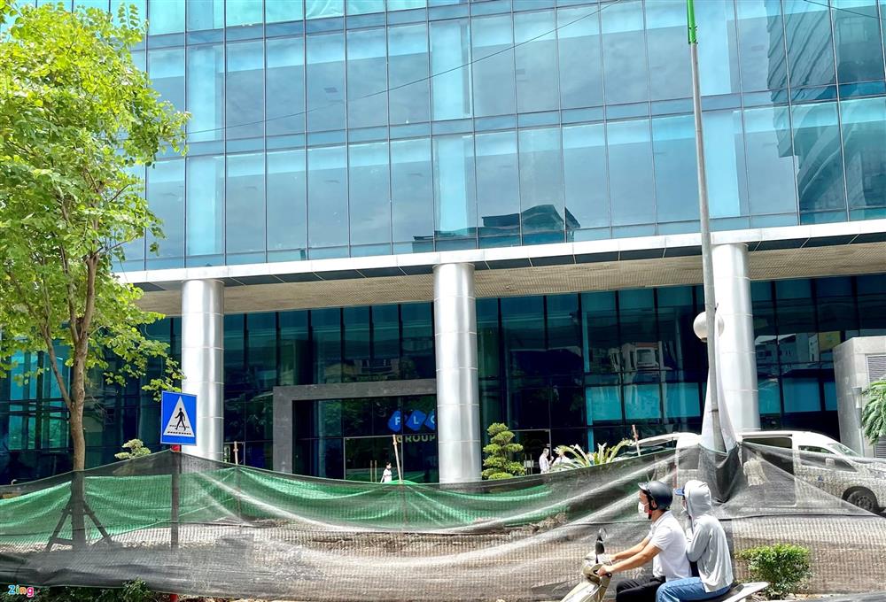 Logo FLC biến mất khỏi tòa nhà 265 Cầu Giấy-2