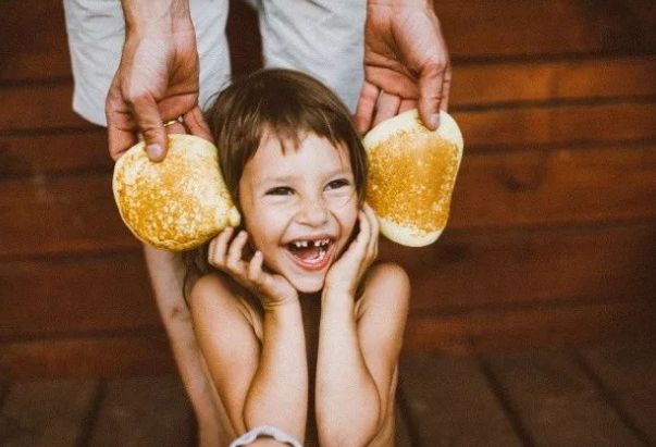 Nếu bé mắc phải hai thói quen này, cha mẹ nên giúp con sửa chữa&nbsp;càng sớm càng tốt, nếu không bé càng lớn càng xấu-3