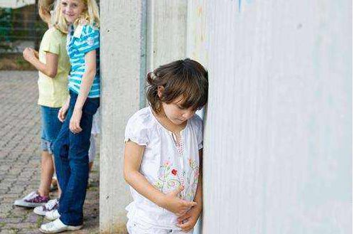 Nếu bé mắc phải hai thói quen này, cha mẹ nên giúp con sửa chữa&nbsp;càng sớm càng tốt, nếu không bé càng lớn càng xấu-1