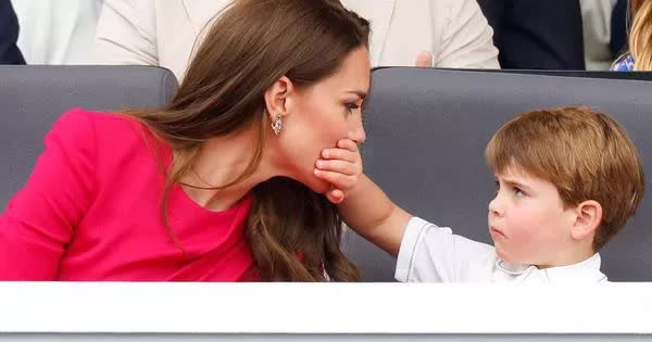 Kết thúc đại lễ Bạch Kim, đây là nhân vật hot nhất trên truyền thông khiến Công nương Kate bao phen vất vả-7