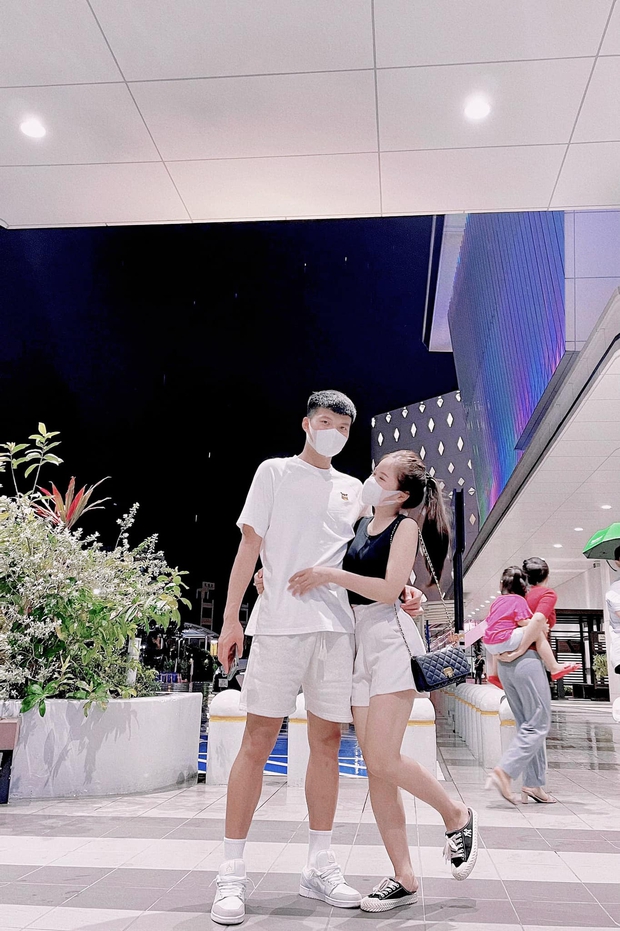 Hội cầu thủ U23 đã có vợ, bạn gái: Nửa kia toàn là cực phẩm-7