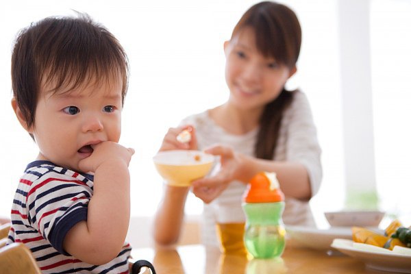 Dấu hiệu nào cho thấy bé chậm tăng cân và giải pháp giúp bé tăng cân đều đặn các mẹ nên biết-2