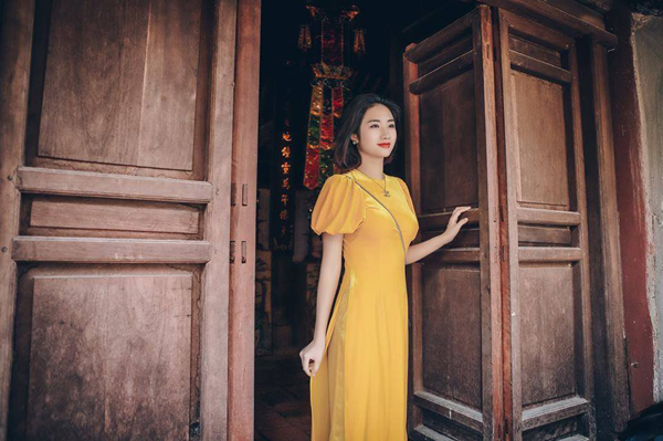 Nhan sắc đời thường ít son phấn của Hoa hậu Thu Ngân sau 6 năm đăng quang-7