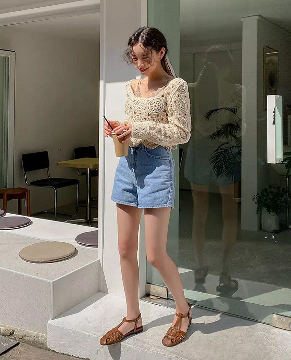 Kiểu sandals mốt nhất hè này, nàng diện ngày nắng hay mưa đều cực xinh-6