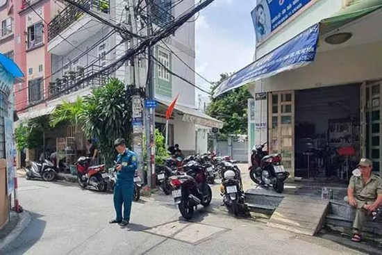 Đang phong tỏa căn nhà ở quận Phú Nhuận nghi có án mạng