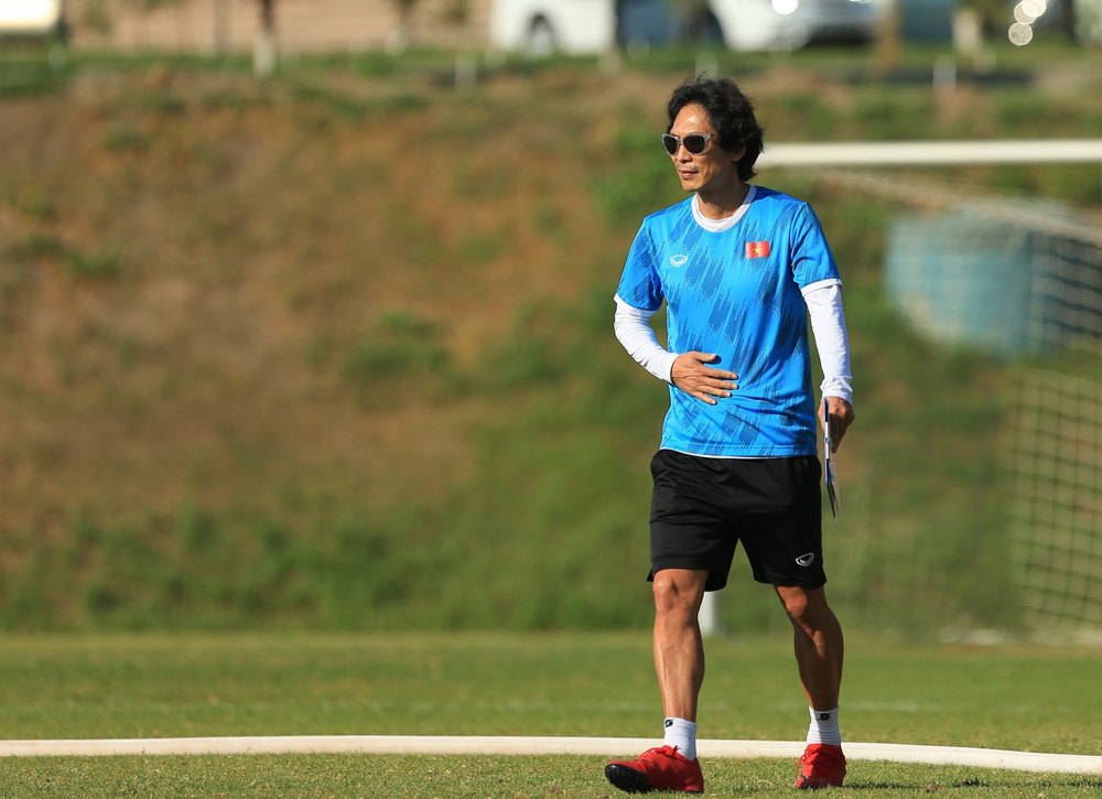 U23 Việt Nam đến nhầm sân tập của U23 Thái Lan trước ngày định đoạt vé vào tứ kết-5