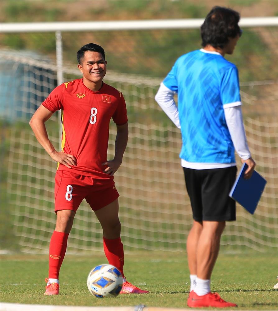U23 Việt Nam đến nhầm sân tập của U23 Thái Lan trước ngày định đoạt vé vào tứ kết-7