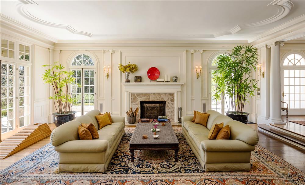 Cận cảnh ngôi nhà trị giá 550 tỷ Angelina Jolie mua đầu tiên sau khi ly hôn Brad Pitt-6