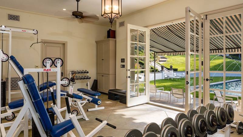 Cận cảnh ngôi nhà trị giá 550 tỷ Angelina Jolie mua đầu tiên sau khi ly hôn Brad Pitt-8