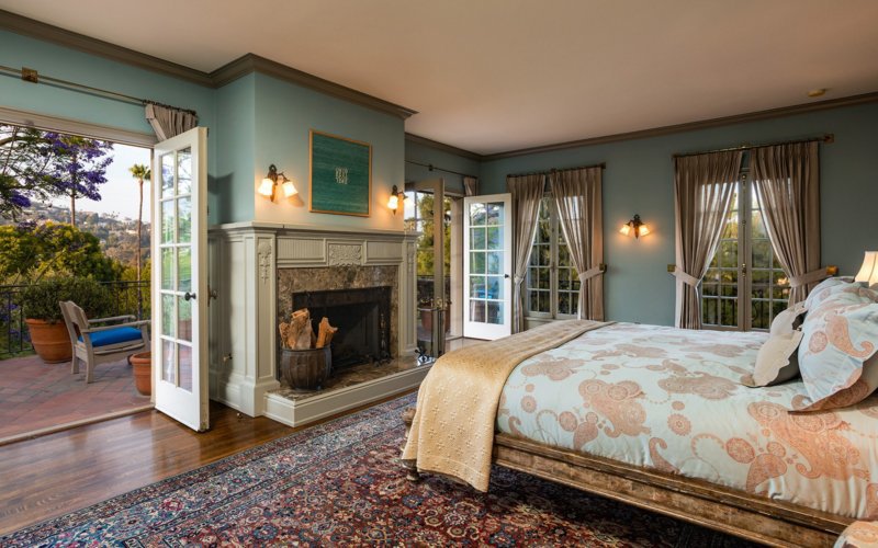 Cận cảnh ngôi nhà trị giá 550 tỷ Angelina Jolie mua đầu tiên sau khi ly hôn Brad Pitt-13