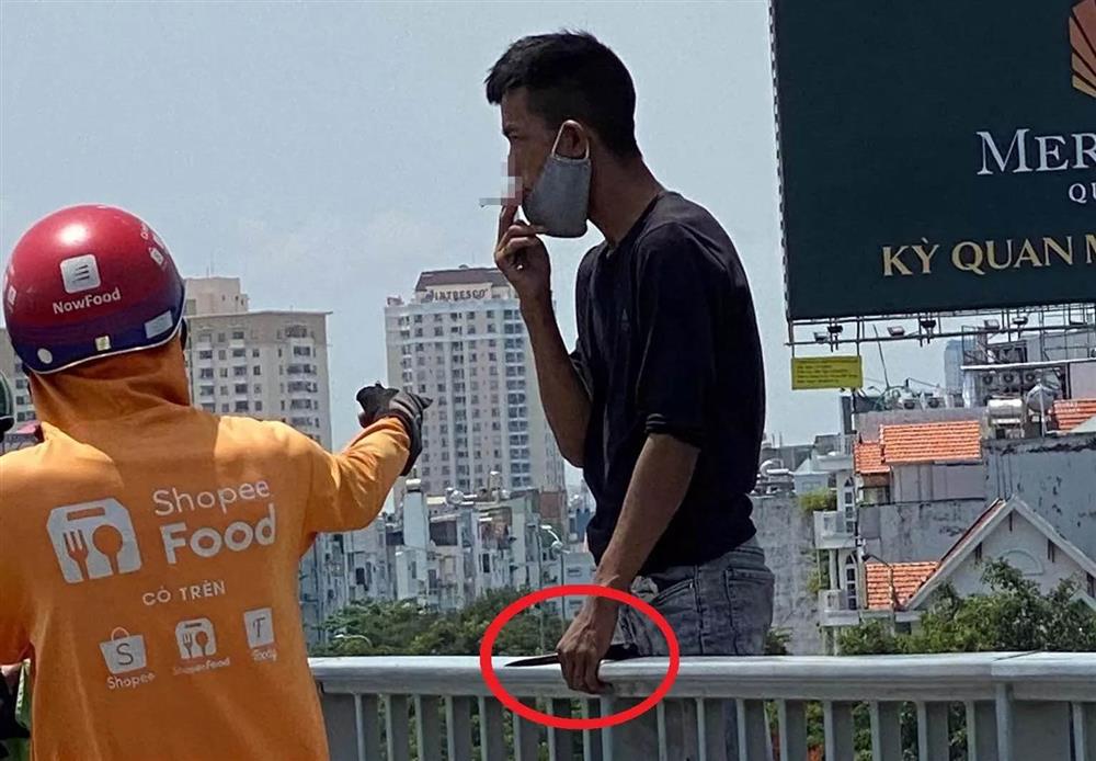 Thanh niên bất ngờ nhảy cầu Sài Gòn mất tích-1