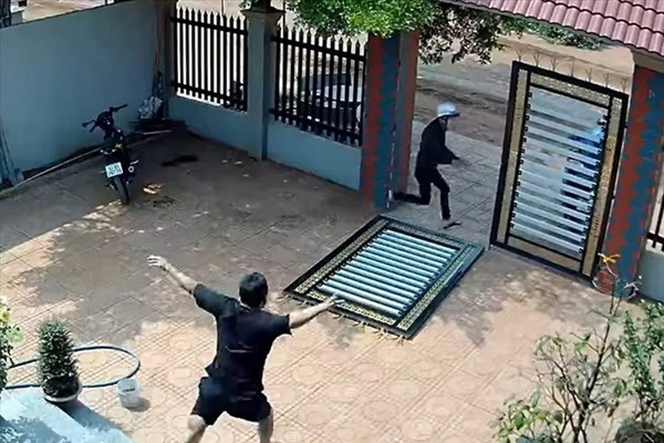 Điều tra tin báo vụ trộm 100 lượng vàng-1