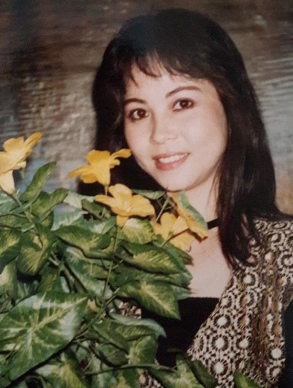 Nét đẹp thời trẻ của hai bà mẹ phim Thương ngày nắng về P2: Đều là tuyệt sắc giai nhân-6