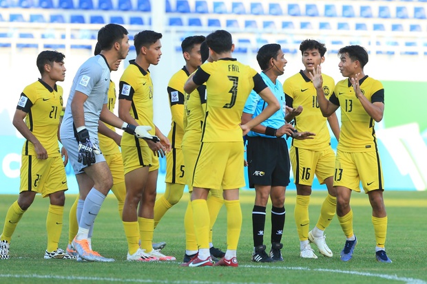 Điểm nhấn trận đấu U23 Việt Nam vs U23 Malaysia: Trọng tài xem VAR 6 phút, thẻ đỏ và phạt đền-11