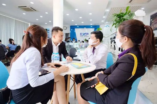 Bỏ việc vì nghe lời rủ rê của môi giới đất: 