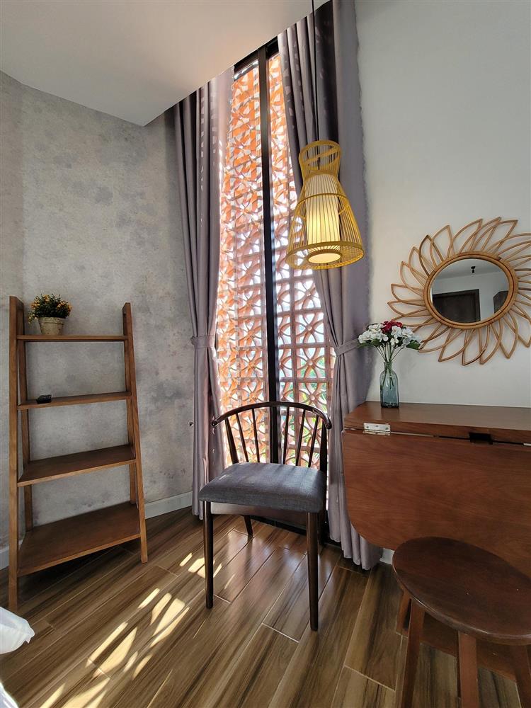 Ngôi nhà mê cung trên mảnh đất méo, xây trong 3 năm với bể bơi vô cực trên nóc-12