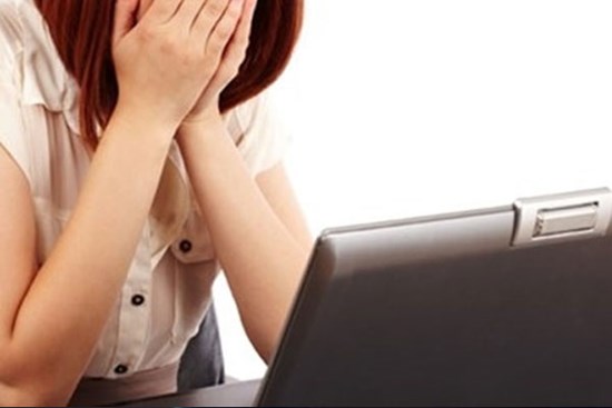 Quấy rối bạn gái cũ bằng cách tiết lộ địa chỉ cho hơn 30 người lạ