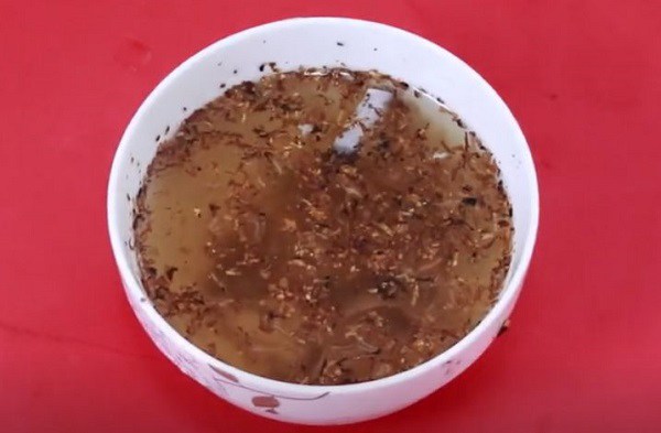 Đừng vứt tàn thuốc lá đi, hãy ngâm chúng trong rượu trắng, tiết kiệm được ối tiền đấy-2