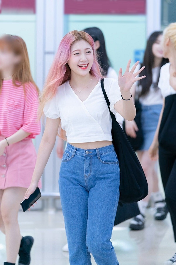 Tìm ra 4 kiểu áo blouse bỏ bùa sao Hàn-5