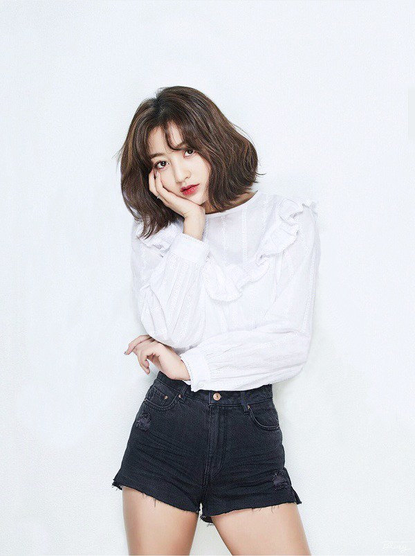 Tìm ra 4 kiểu áo blouse bỏ bùa sao Hàn-6