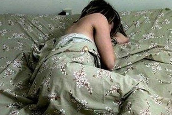Bắt thanh niên hiếp dâm bạn nhậu trong khách sạn