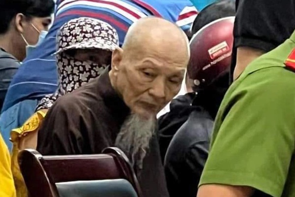 Ông Lê Tùng Vân rời nơi cư trú, đến TP.HCM làm căn cước công dân-1