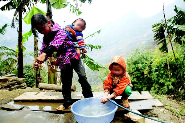 Cuộc sống bé 9 tuổi đã làm mẹ” ở Cao Bằng sau 12 năm: Giành học bổng toàn phần, đi du học-1