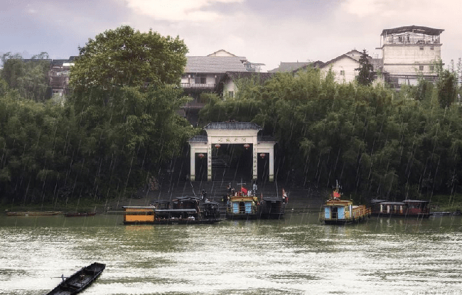 Kỳ lạ cổ trấn nổi trên mặt nước ở Trung Quốc: Chỉ di chuyển bằng thuyền, là thiên đường dành cho phái nữ muốn giảm cân-2