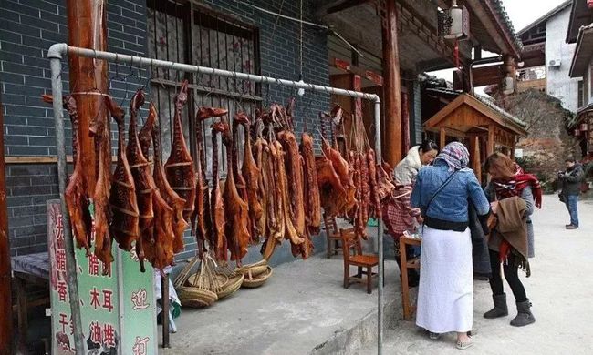 Kỳ lạ cổ trấn nổi trên mặt nước ở Trung Quốc: Chỉ di chuyển bằng thuyền, là thiên đường dành cho phái nữ muốn giảm cân-10