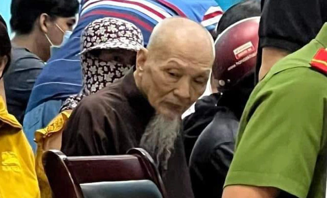 Ông Lê Tùng Vân có bị tạm giam khi tự ý rời Long An đi TP.HCM-1