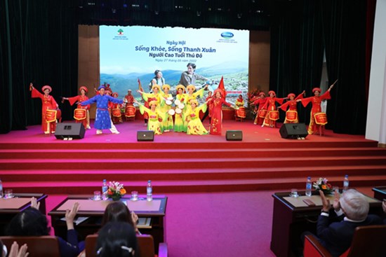 ‘Sống khỏe, sống thanh xuân’ - chuỗi hoạt động chăm sóc sức khỏe thiết thực dành cho người cao tuổi