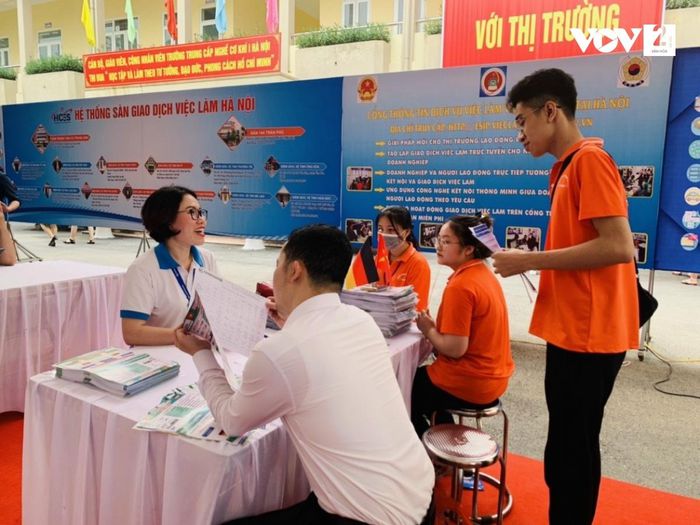 Con thi vào lớp 10 mẹ sụt 4 - 5 cân-3