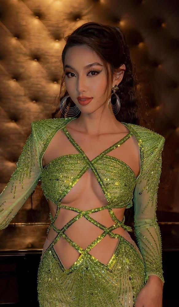 Sao Việt biến hóa với đầm cut-out: Quỳnh Anh Shyn cực chất, Hoa hậu Thùy Tiên trùm cuối-3