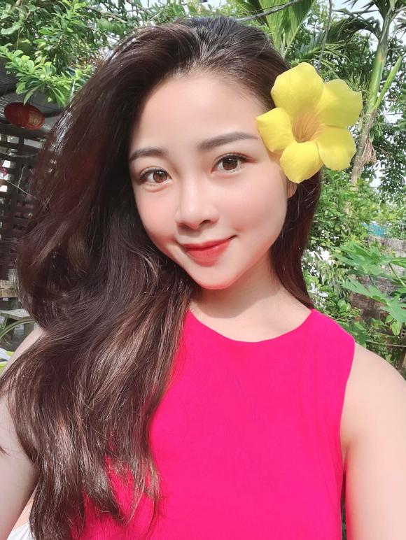 Hai nhóc tỳ nhà Phan Văn Đức theo bố ra sân tập, biểu cảm khiến dân tình cưng xỉu-7