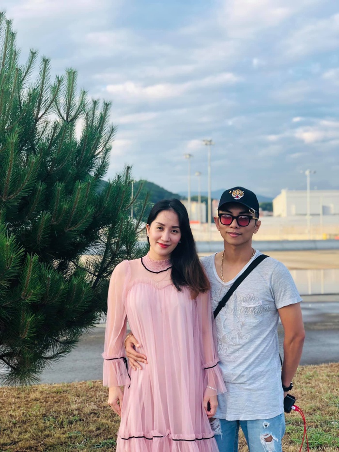 Khánh Thi bật mí mối quan hệ tốt đẹp giữa mình và gia đình chồng sau nhiều năm làm dâu-1