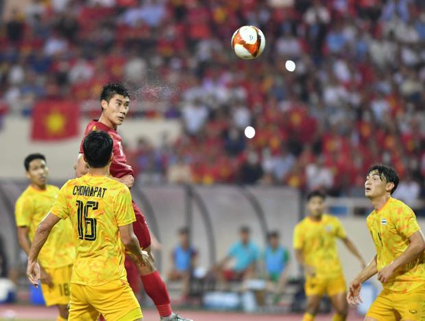 Nhâm Mạnh Dũng và những chuyện chưa kể về hành trình trở thành niềm tự hào quê hương-2