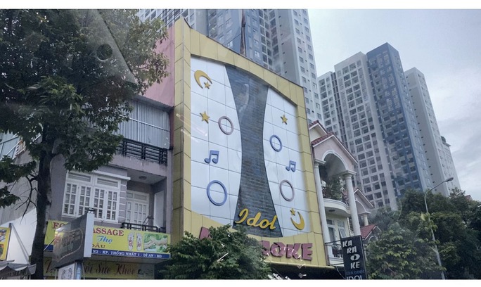 Cô gái nhảy lầu quán karaoke Idol giờ ra sao?-3