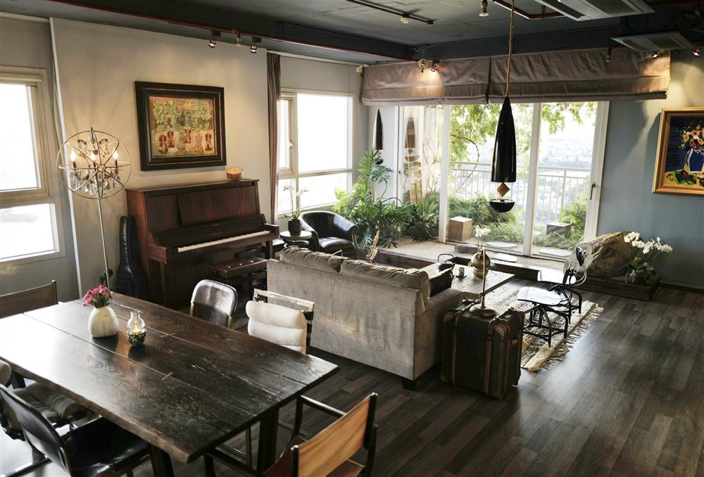 Bức tường đặc biệt trong căn nhà siêu sang nhìn ra sông của diva Hồng Nhung-3