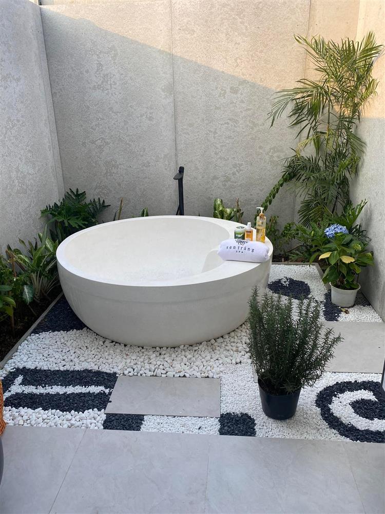 Second home đáng mơ ước của bà mẹ Sài Gòn, nhìn mà cứ ngỡ resort sang chảnh ở tận đâu-17