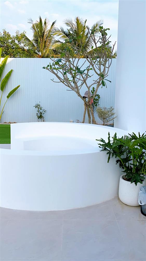 Second home đáng mơ ước của bà mẹ Sài Gòn, nhìn mà cứ ngỡ resort sang chảnh ở tận đâu-26