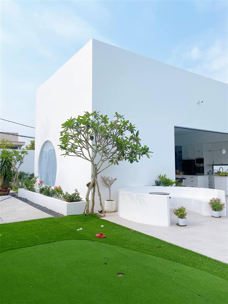 Second home đáng mơ ước của bà mẹ Sài Gòn, nhìn mà cứ ngỡ resort sang chảnh ở tận đâu-28