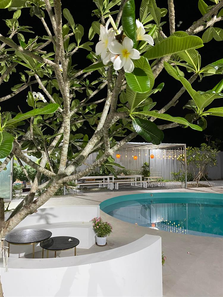 Second home đáng mơ ước của bà mẹ Sài Gòn, nhìn mà cứ ngỡ resort sang chảnh ở tận đâu-38