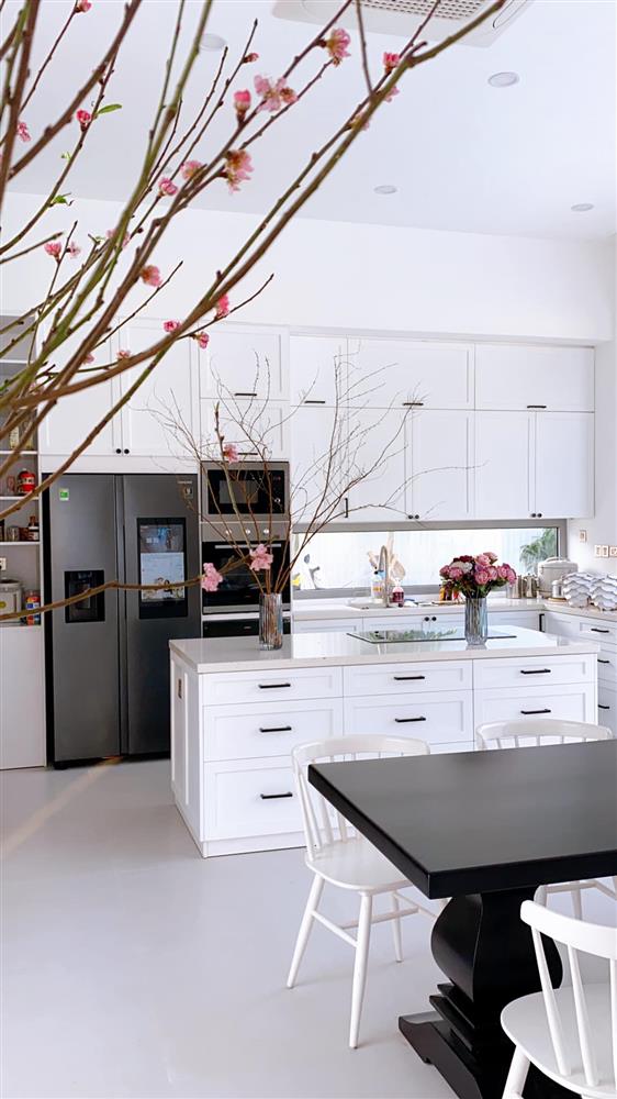 Second home đáng mơ ước của bà mẹ Sài Gòn, nhìn mà cứ ngỡ resort sang chảnh ở tận đâu-41