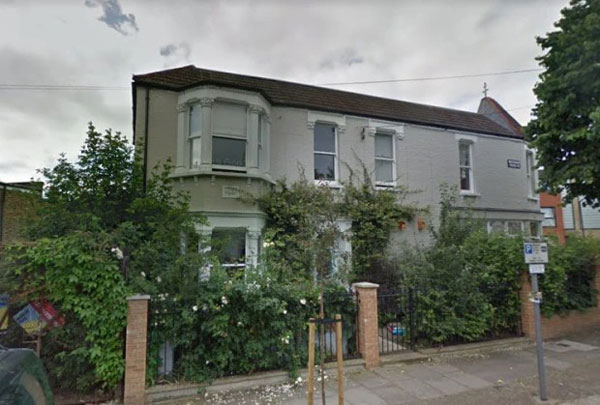 Cặp vợ chồng đâm đơn kiện hàng xóm hơn 7 tỷ chỉ vì bụi cây dại mọc quanh nhà-4