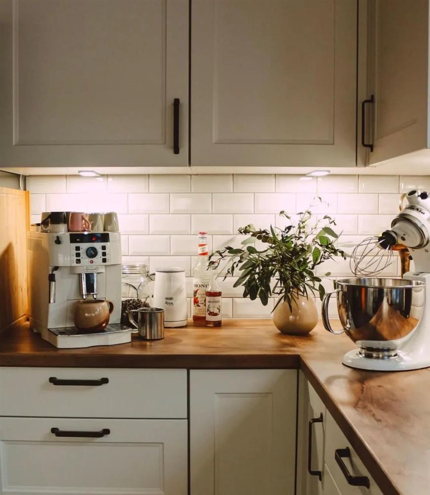 Chẳng cần sang trọng, căn hộ của nữ tiếp viên hàng không vẫn gây thương nhớ với vẻ đẹp ngọt ngào, ấm cúng-13