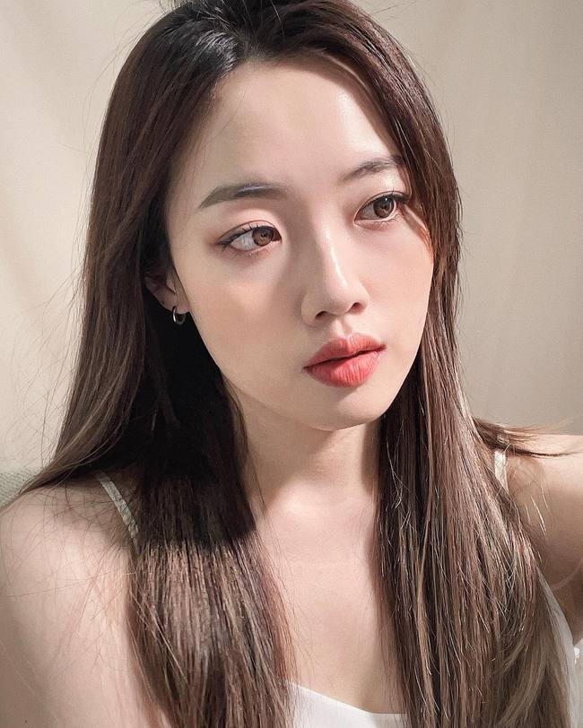 4 lưu ý giúp nàng da dầu chọn được lọ kem chống nắng thật chuẩn, muốn bôi mỗi ngày-3