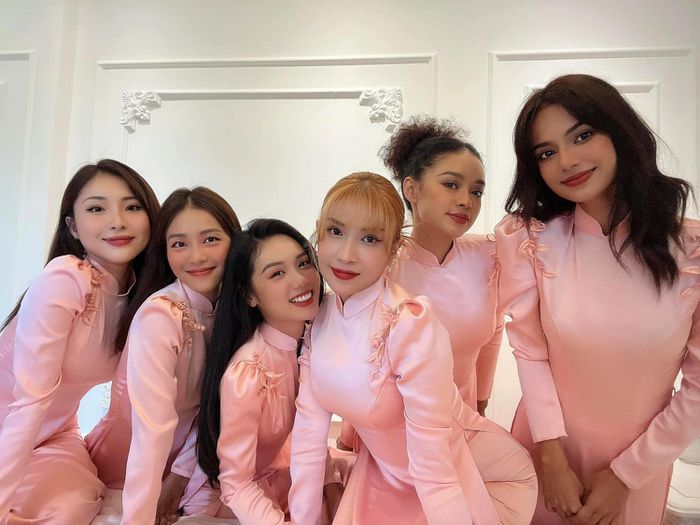 Ông xã và dàn rể phụ phải vượt qua thử thách của cô dâu Minh Hằng-4